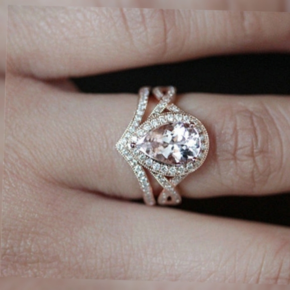 🆕18K Rose Gold Design Teardrop Ring Set - Picture 2 of 9